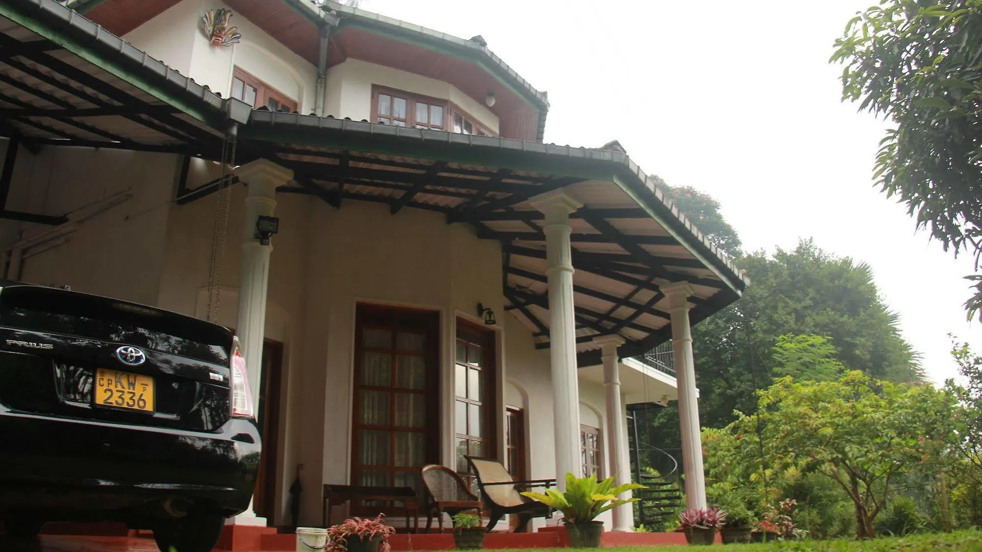 Hotel Pearl House Kandy 2*,